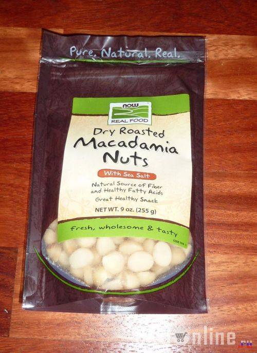 Упаковка с орехама макадамия из iHerb