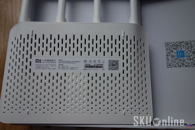 Xiaomi WiFi Router 3. Вид снизу