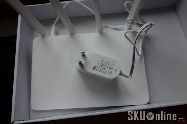 Xiaomi WiFi Router 3 с блоком питания